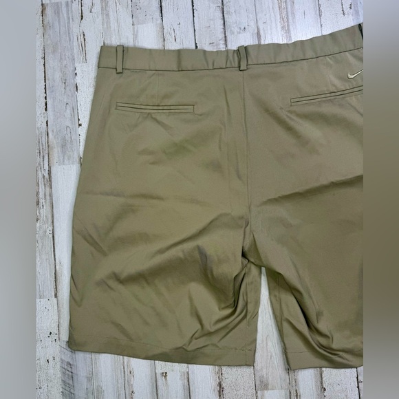 Nike Golf Shorts Men Size 40 Tan Polyester Blend 11” Inseam - Picture 10 of 10